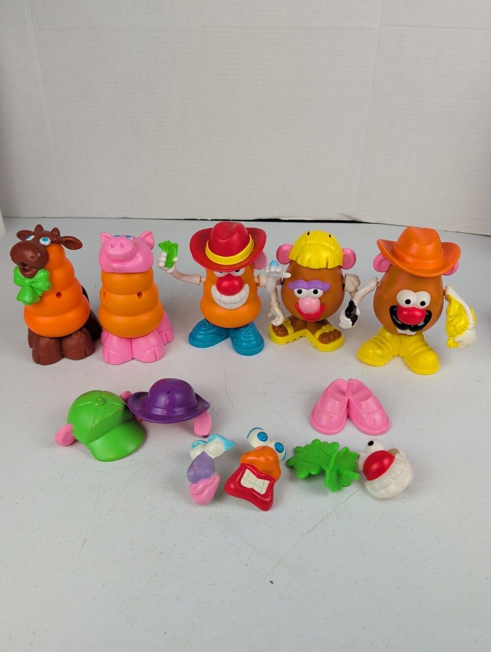 Mr. Potato Head And Spud Friends With Accessories 30 Piece Set